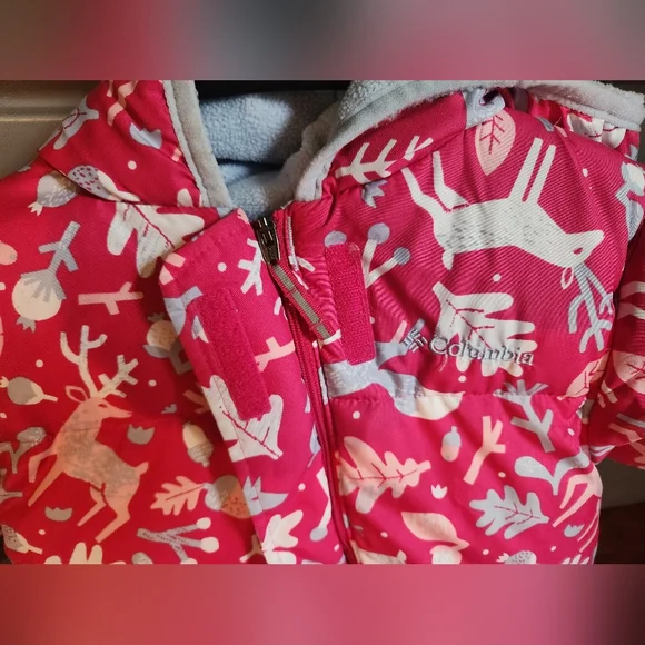 Girls 18-24 month Colombia full body zip up snowsuit - Picture 2 of 3